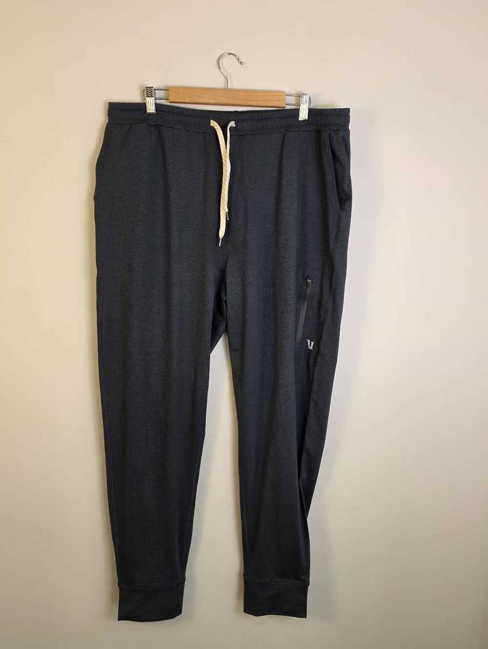 Vuori Men's Sunday Performance Jogger Size XXL Ink Heather